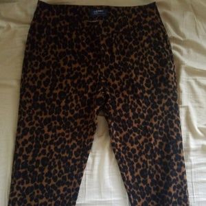 Old Navy Harper Mid-Rise Cheetah Pants